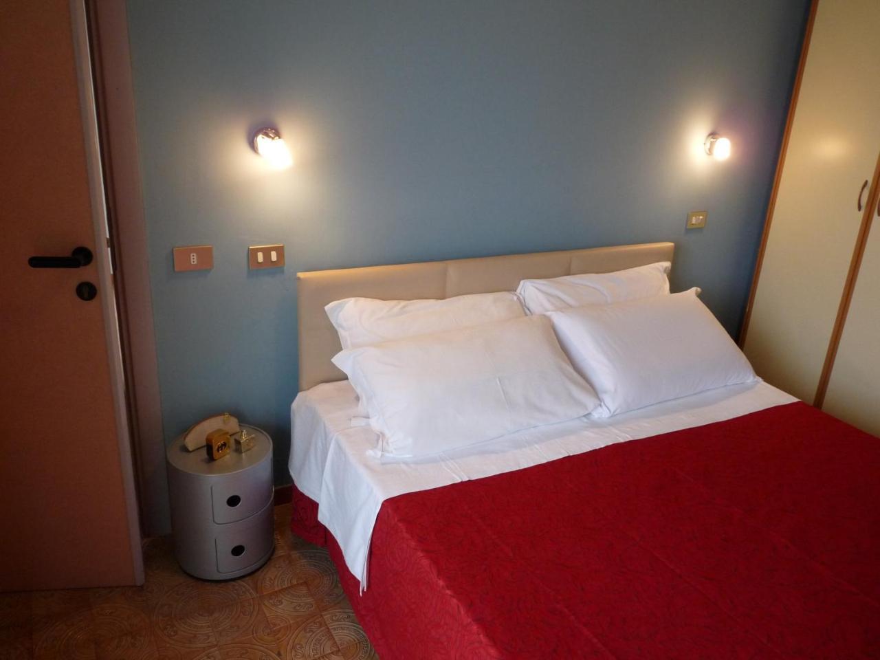 Hotel Elizabeth Bellaria-Igea Marina Buitenkant foto