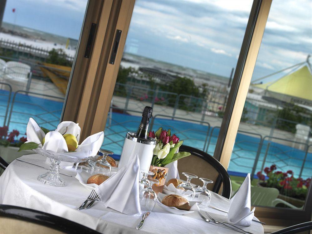 Hotel Elizabeth Bellaria-Igea Marina Buitenkant foto